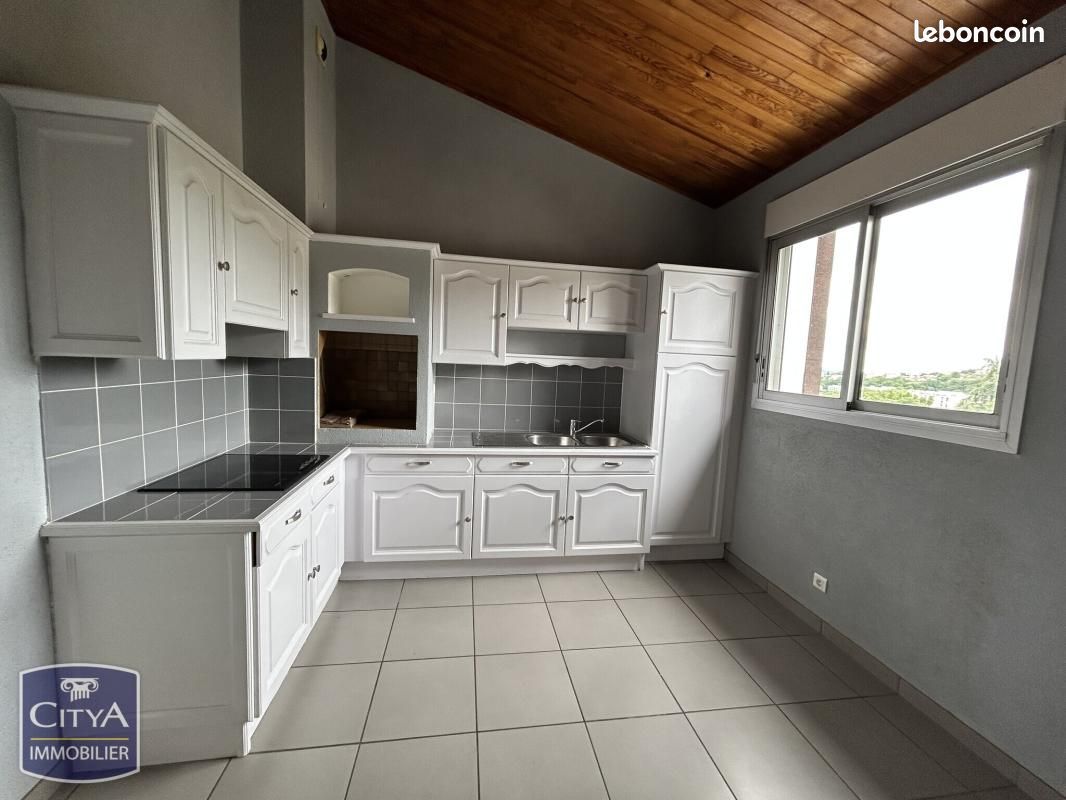 Appartement 2 pièces 66 m² · à Saint-Chamond · 66 m² · 75 000 €
