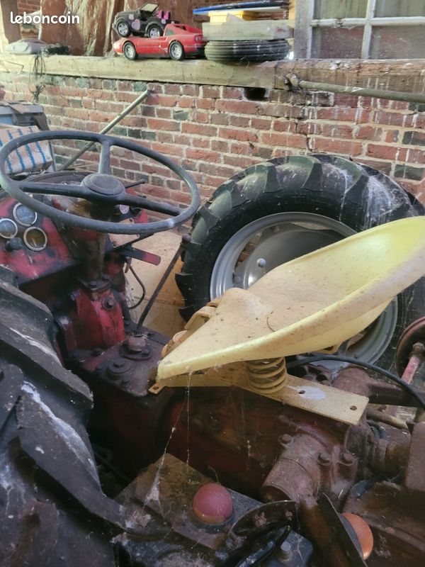 Tracteur Massey fergusson FF30DS 1957 (image 3)