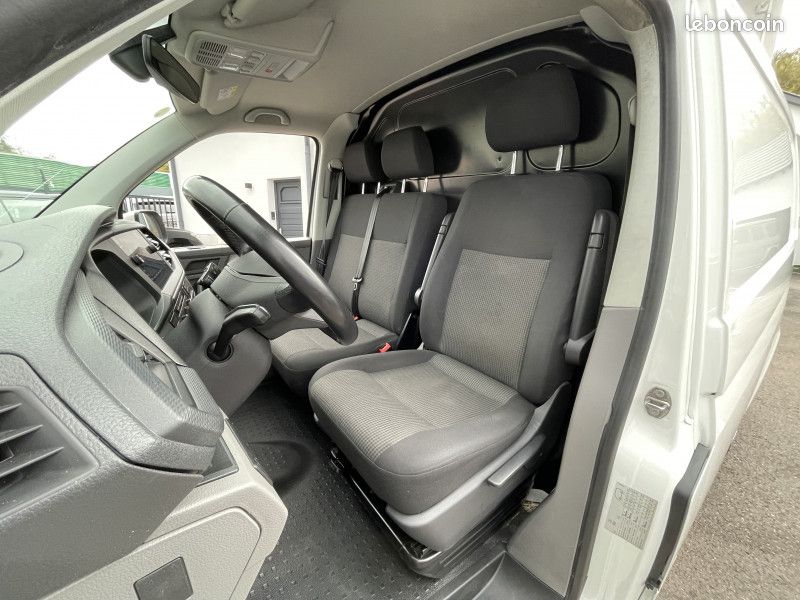Volkswagen TRANSPORTER FG / PRIX HT 18 316,67 / 2.8T L1H1 2.0 TDI 150CH BUSINESS PLUS (image 15)