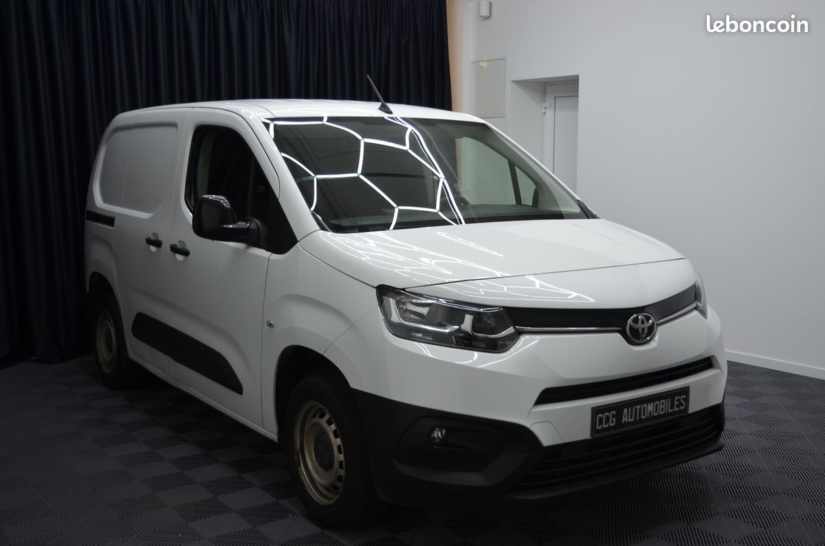 Toyota proace city (image 2)