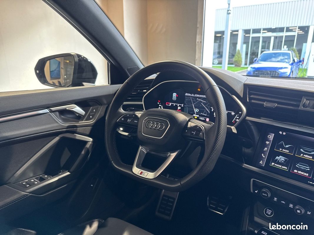 AUDI Q3 35 TFSI 150 ch S tronic 7 S line plus (image 11)