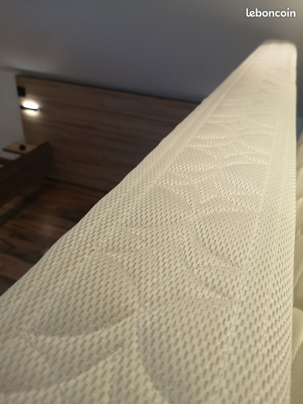 Sommier 160x200cm tapissier TRECA de 2018 VALEUR NEUF 850e (image 5)