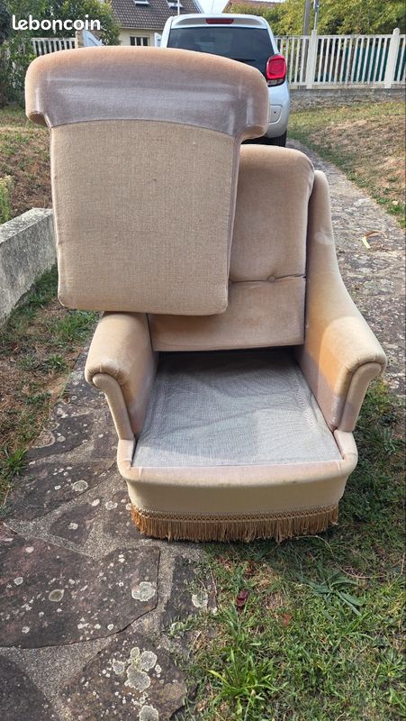 Lot 2 fauteuils beige (image 4)