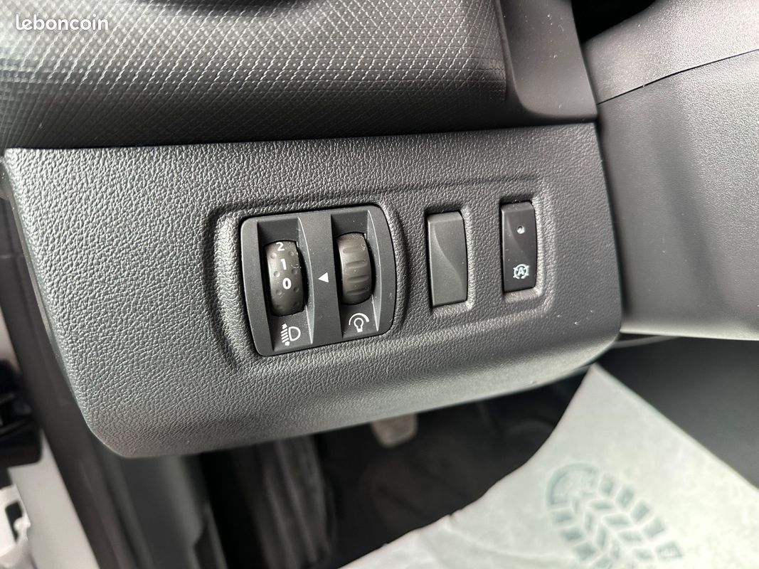 Renault CLIO IV 1,5 DCI 75CH Business Eco2 /2 PLACES (image 17)