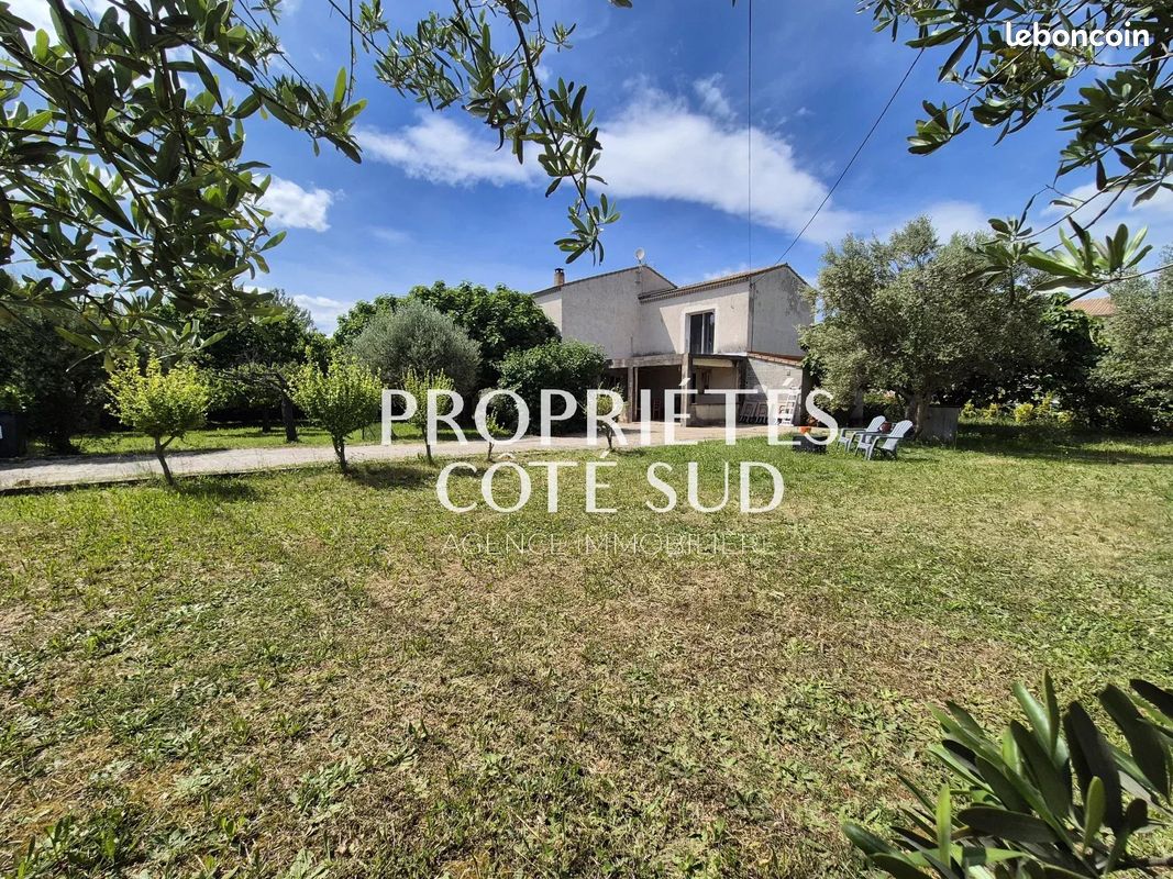 Maison 5 pièces 156 m² · à Saint-Victor-la-Coste · 156 m² · 349 000 €