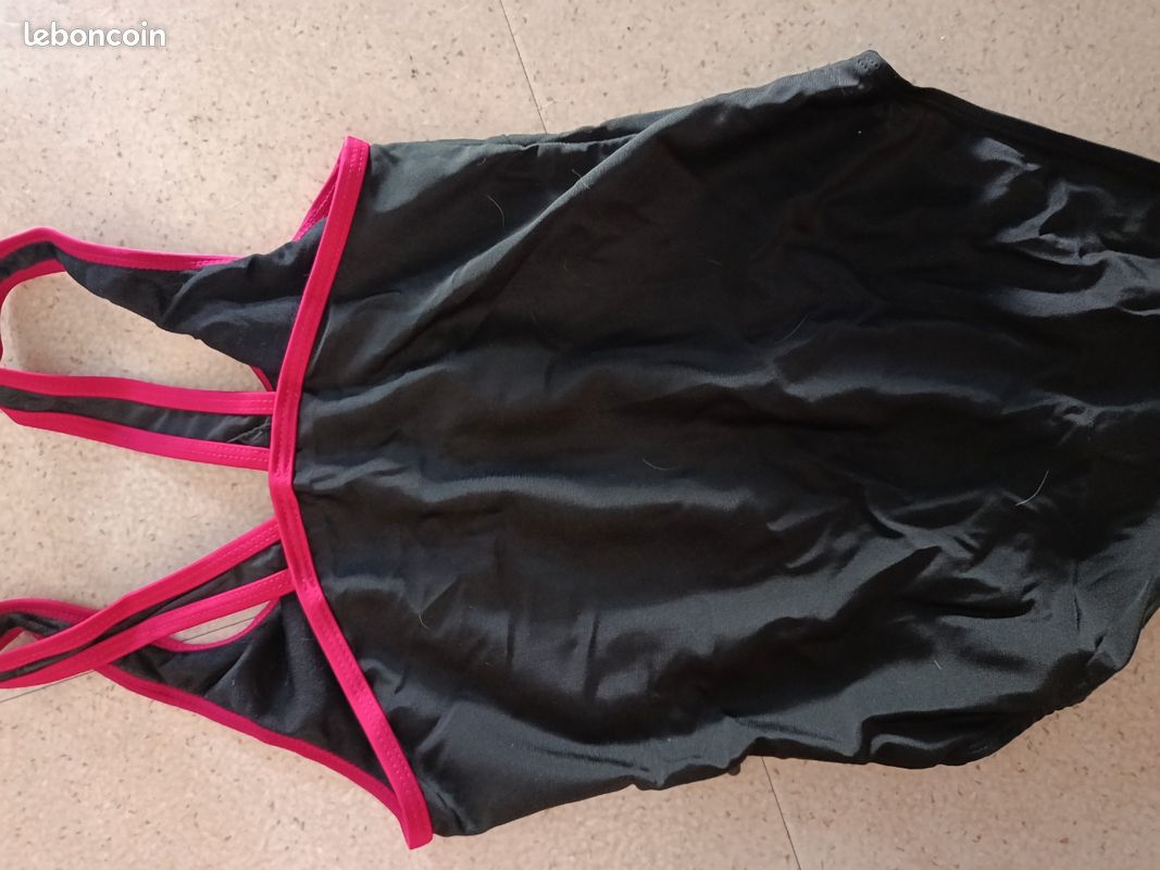 Maillot de bain neuf 12/14 ans (image 4)