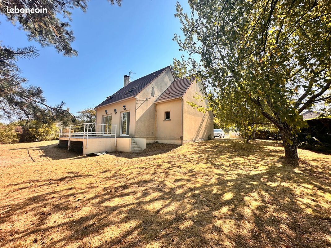 Maison 5 pièces 104 m² · à Aubigny-sur-Nère · 104 m² · 184 000 €