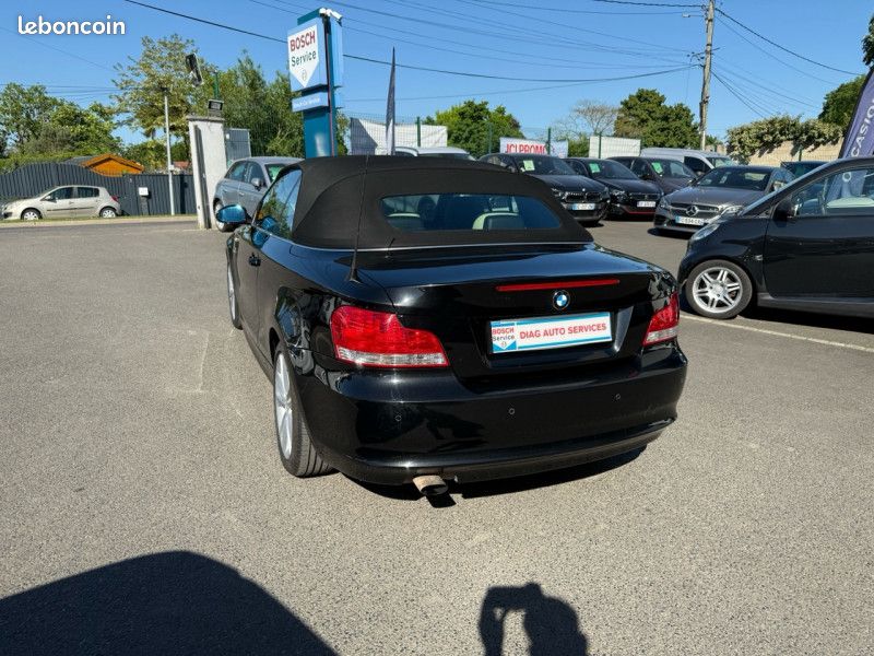 Bmw SERIE 1 CABRIOLET (E88) 118I 143CH CONFORT (image 9)