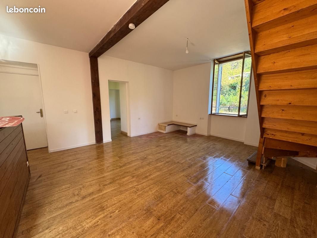 Appartement 4 pièces 89 m² · à Robiac-Rochessadoule · 89 m² · 575 €/mois