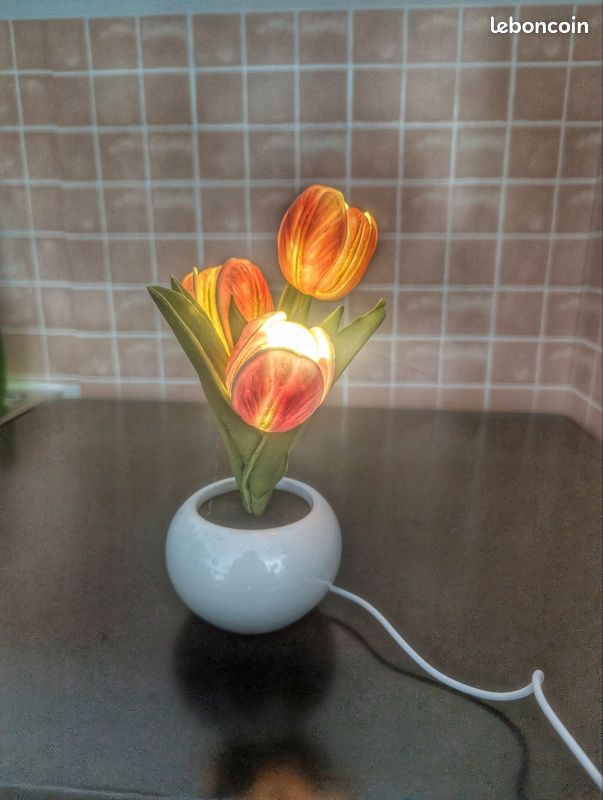 Lampe tulipe rose (image 2)