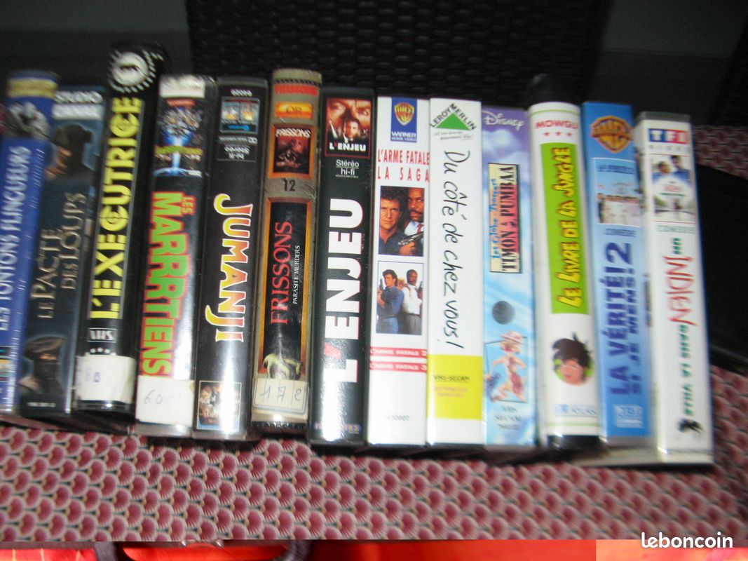 36 cassettes vhs (image 1)