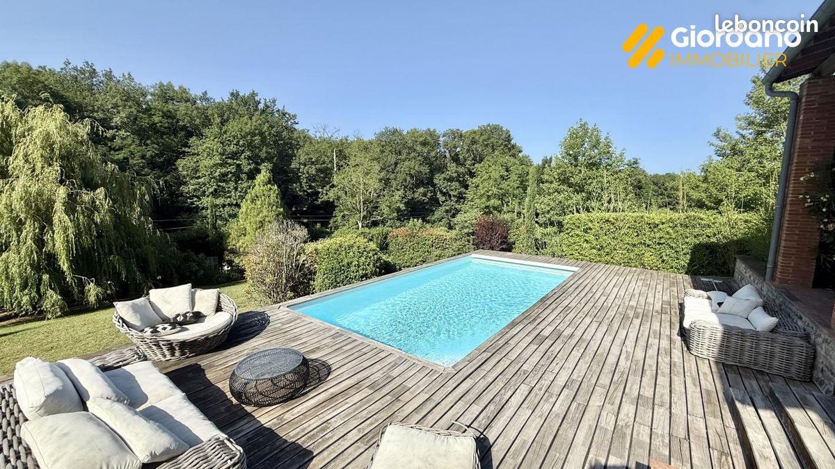 Maison 7 pièces 264 m² · à Rebigue · 264 m² · 1 090 000 €