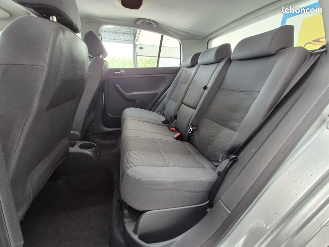 Volkswagen GOLF V Plus 1.9 TDi 105 cv (image 9)