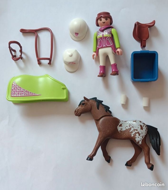 Van à chevaux Playmobil 5223 (image 4)