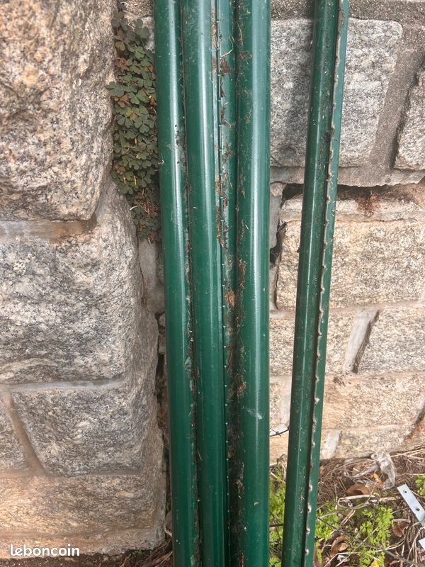 5 poteaux pour grillage rigide (image 1)