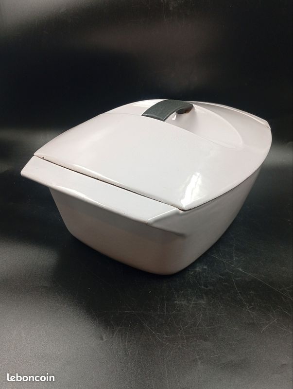 Vintage Le Creuset Cocotte - Canada