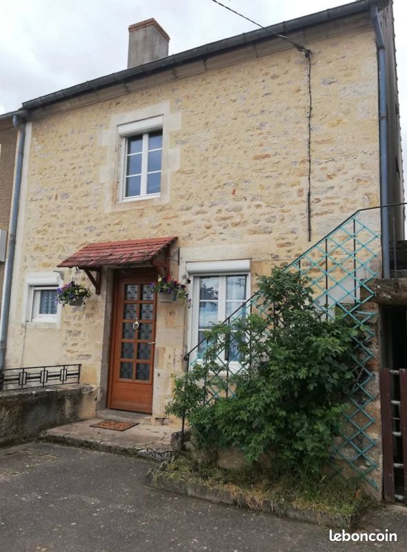Maison 3 pièces 50 m² · à Ville-Langy · 50 m² · 40 000 €