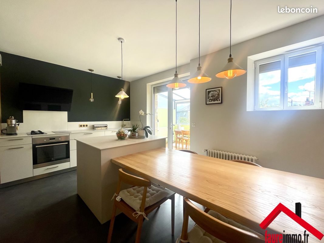 Maison 9 pièces 170 m² - Brive-la-Gaillarde 19100 (image principale 4)