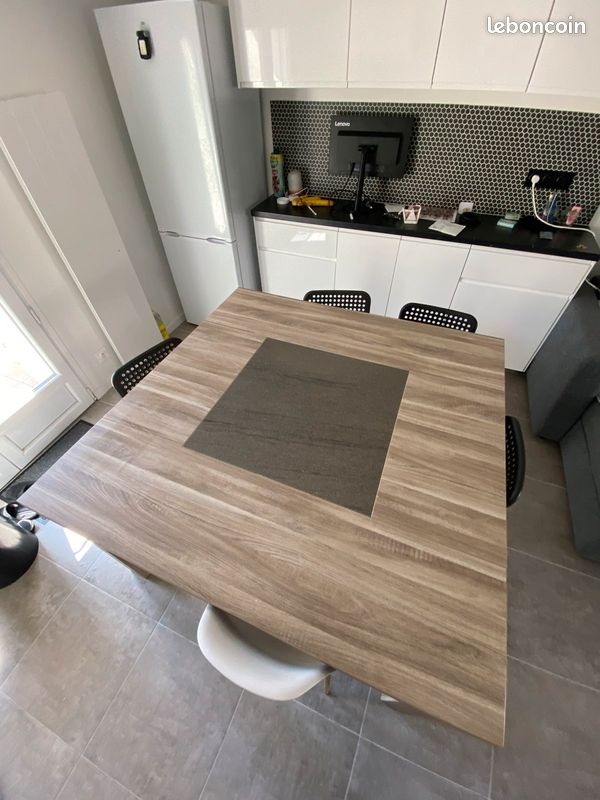 Table à manger/ salon / cuisine (image 2)