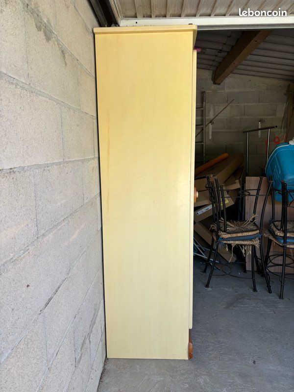 Armoire en pin massif (image 2)