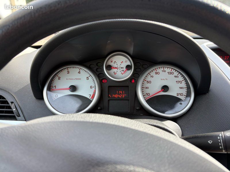 PEUGEOT. 207 1.4 VTI 95 Ch (image 3)