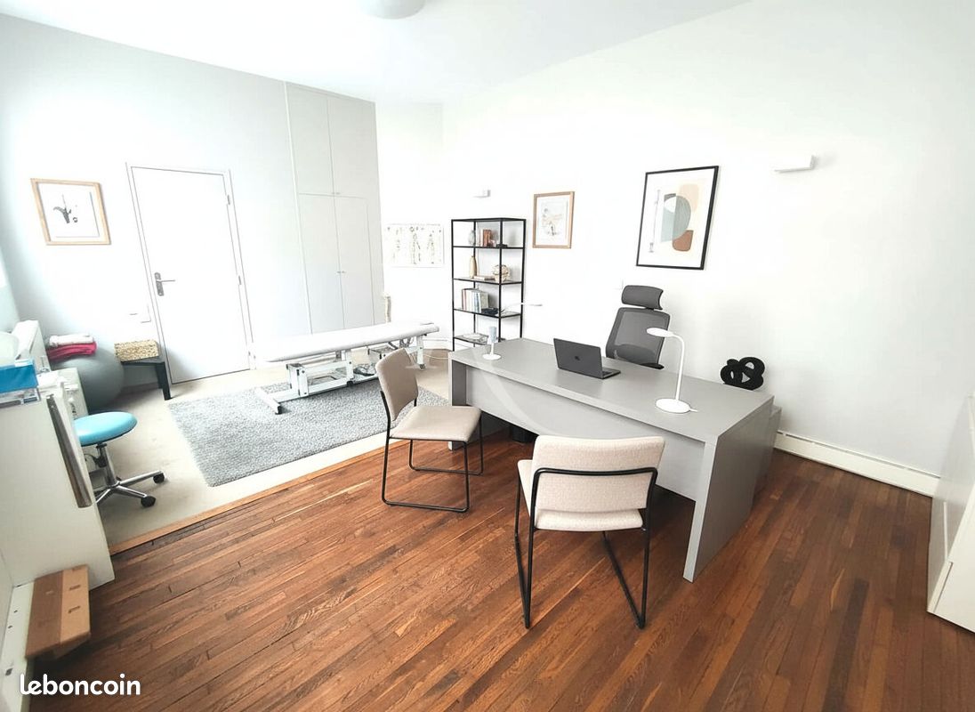 Appartement 3 pièces 42 m² · à Paris · 42 m² · 315 000 €