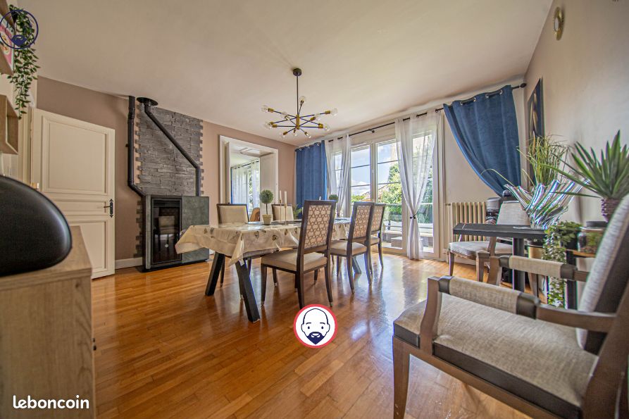 Maison 7 pièces 360 m² · à Tréveray · 360 m² · 229 000 €