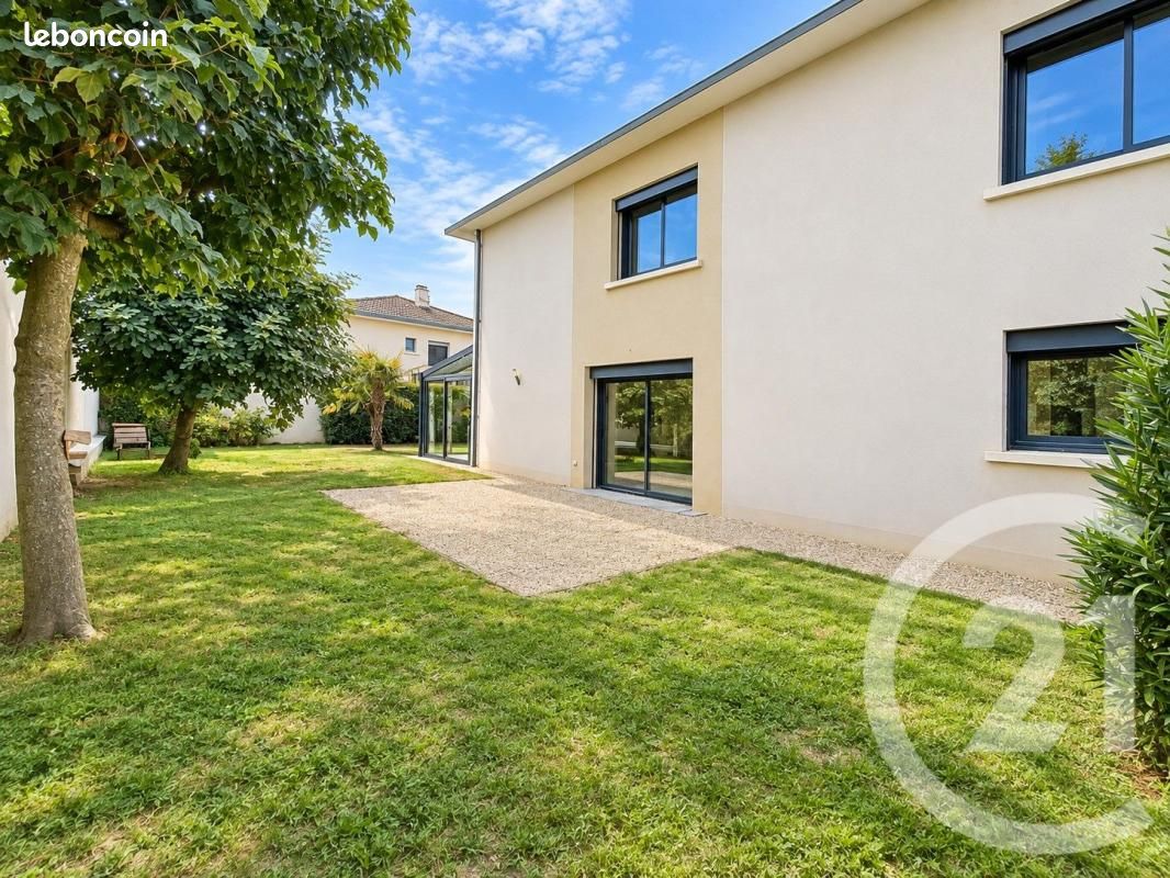 Maison 4 pièces 120 m² · à Genas · 120 m² · 429 000 €