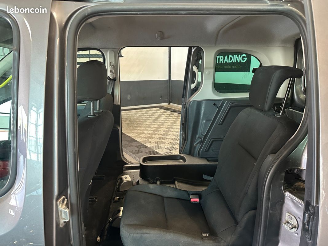 RENAULT KANGOO EXPRESS BLUE DCI 95 tpmr rampe - pour fauteuil roulant - 11/2020 - doubles porte lateral (image 10)