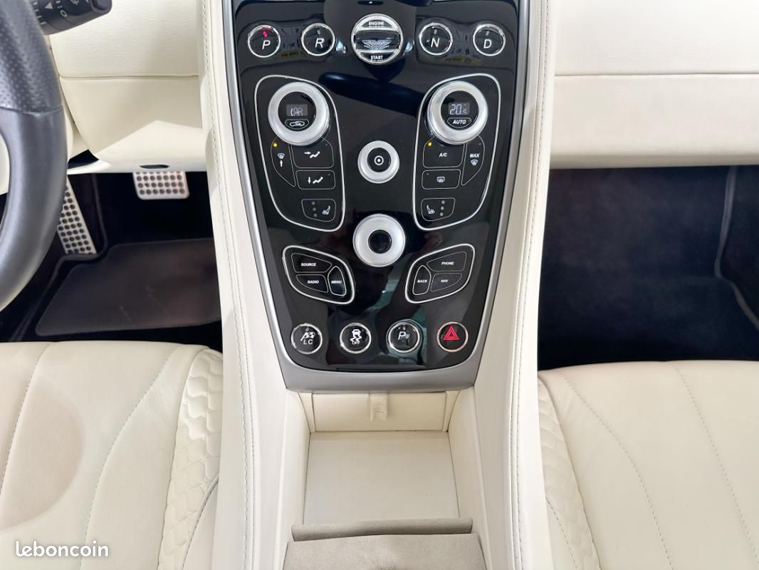Aston Martin Vanquish Coupé V12 565 ch Touchtronic 2 A (image 21)