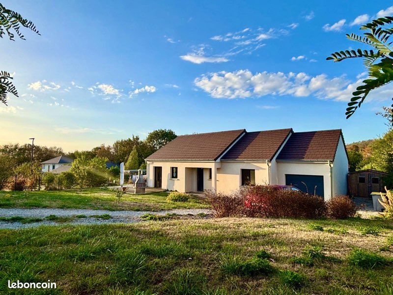 Maison 5 pièces 94 m² · à Besançon · 94 m² · 329 000 €