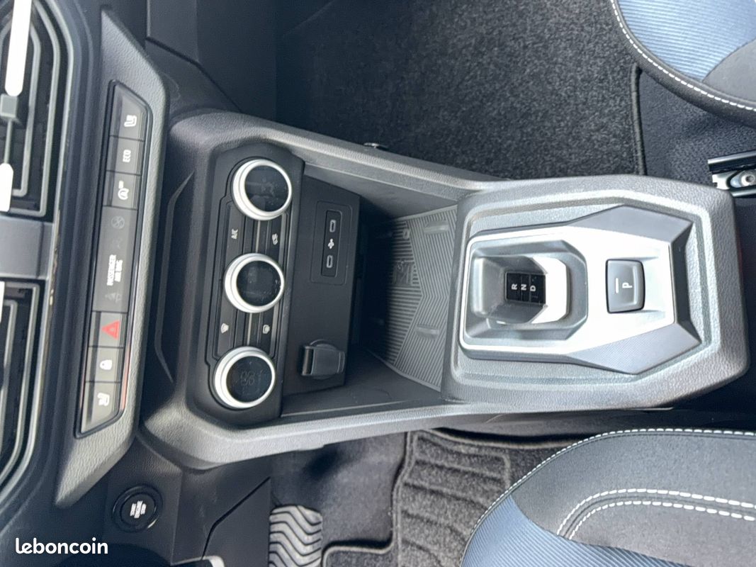 DACIA Jogger ECO-G 120 auto 7 pl Journey (image 12)