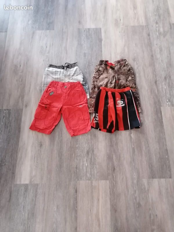 Vêtements enfants 4 ans (image 1)