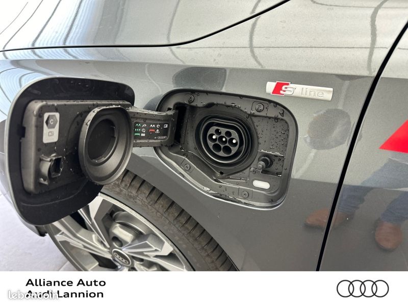 Audi A3 Sportback 40 TFSI e 204ch S line S tronic 6 (image 24)