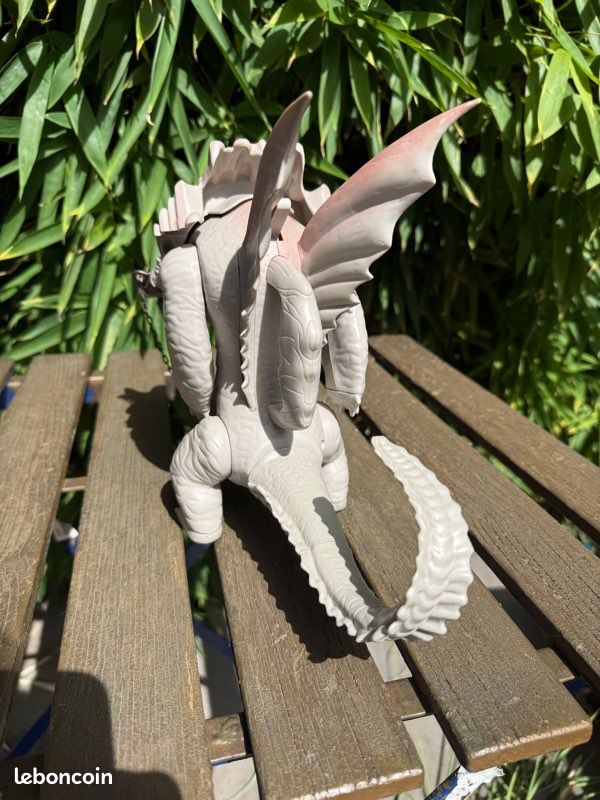 Bewilderbeast how train your dragon figure (image 3)