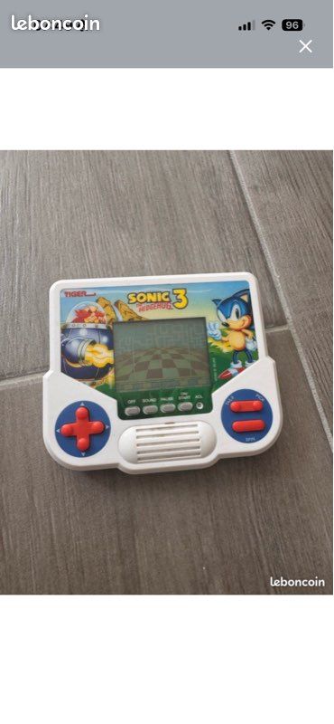 Console portable LCD Tiger Sonic the Hedgehog 3 - Réédition Hasbro (image 2)