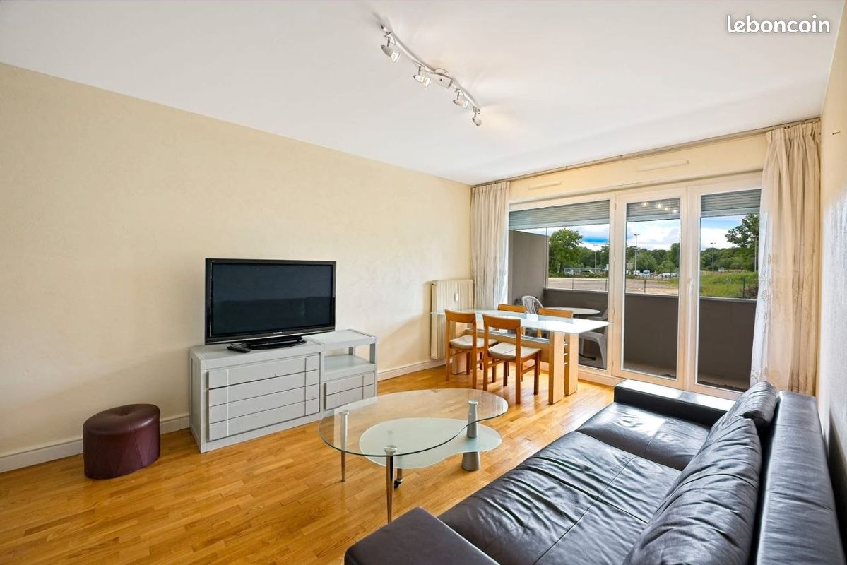 Appartement 2 pièces 51 m² · à Ferney-Voltaire · 51 m² · 1 650 €