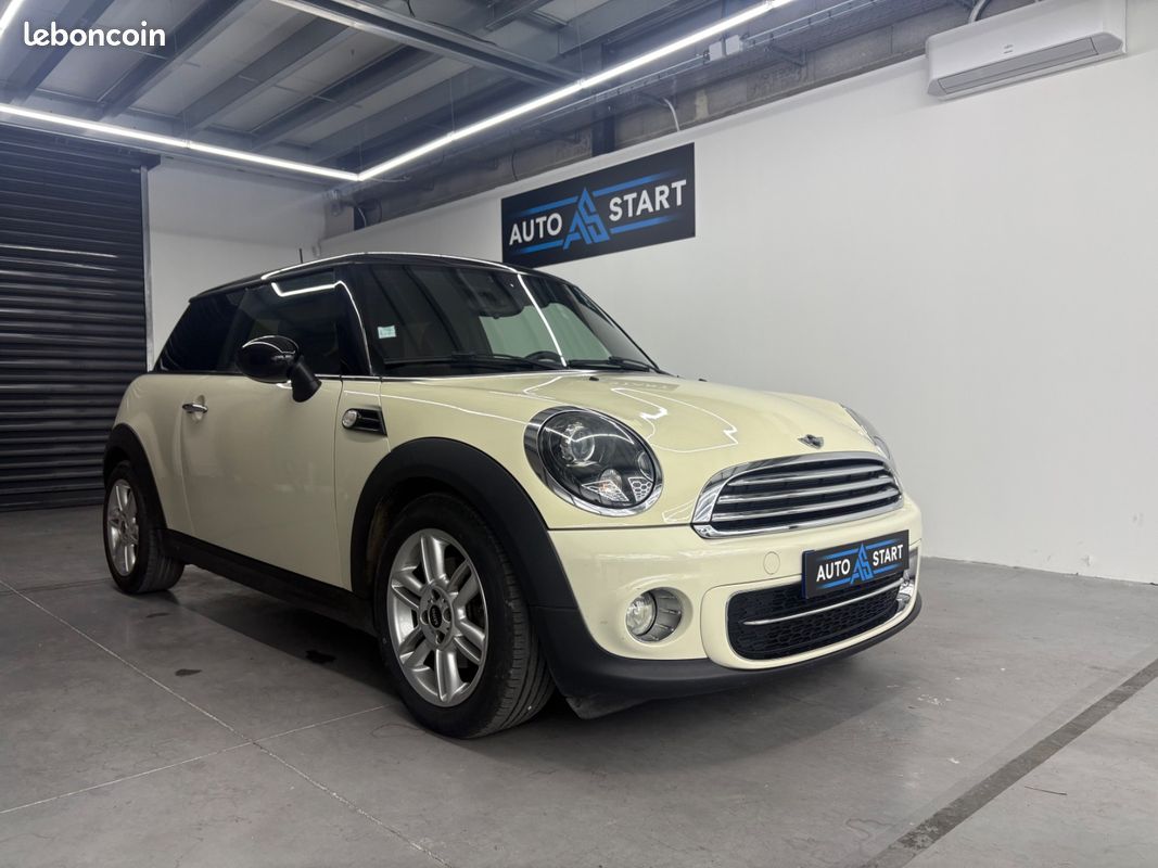 MINI Mini Cooper D Steptronic BOITE AUTO/VOLANT MULTIFONCTIONS (image 1)