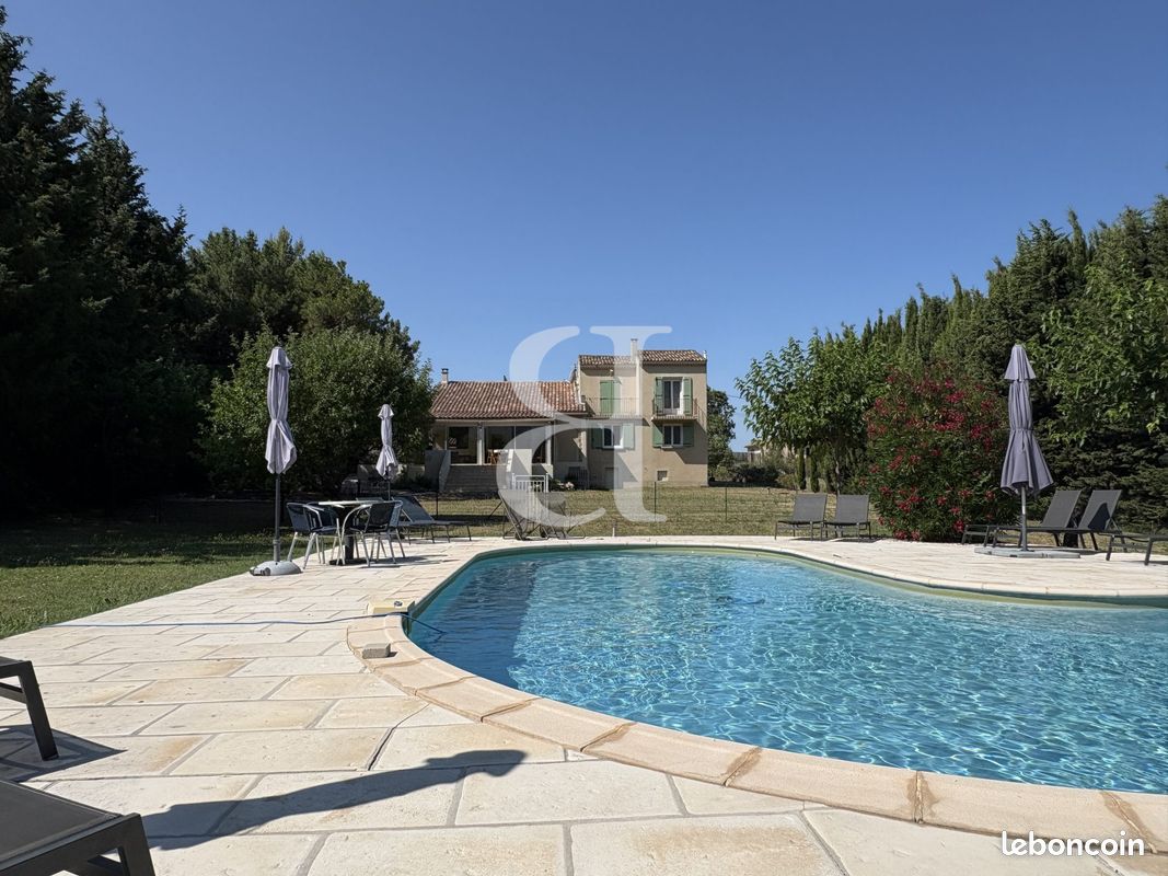 Maison 6 pièces 193 m² · à Bédoin · 193 m² · 537 000 €