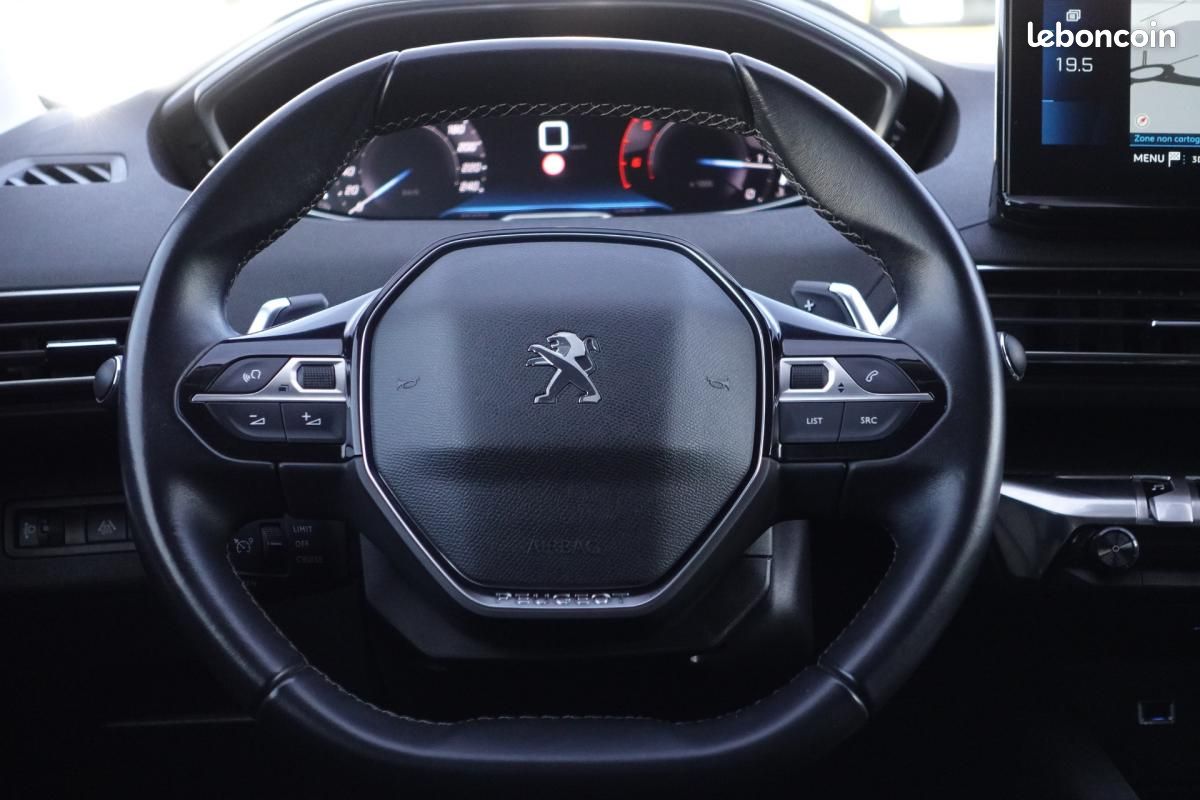 Peugeot 3008 130CH EAT8 ALLURE + FILET DE RETENUE/ 1ÈRE MAIN/ GARANTIE 12 MOIS (image 13)