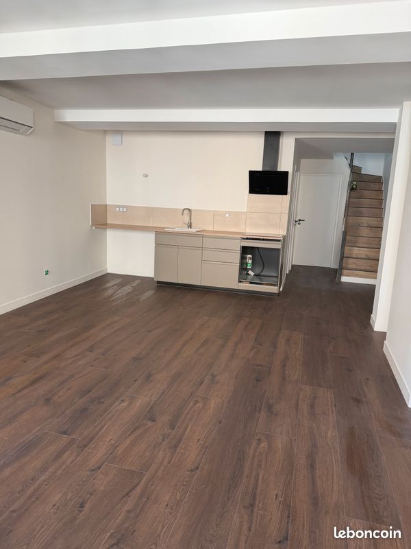 Appartement 4 pièces 90 m² · à Montbrison · 90 m² · 950 €