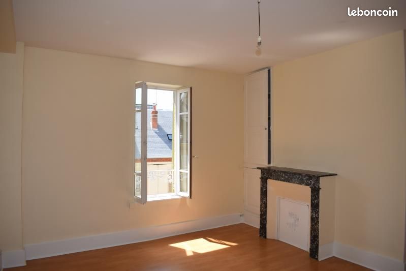 Appartement 2 pièces 41 m² · à Moulins · 41 m² · 360 €