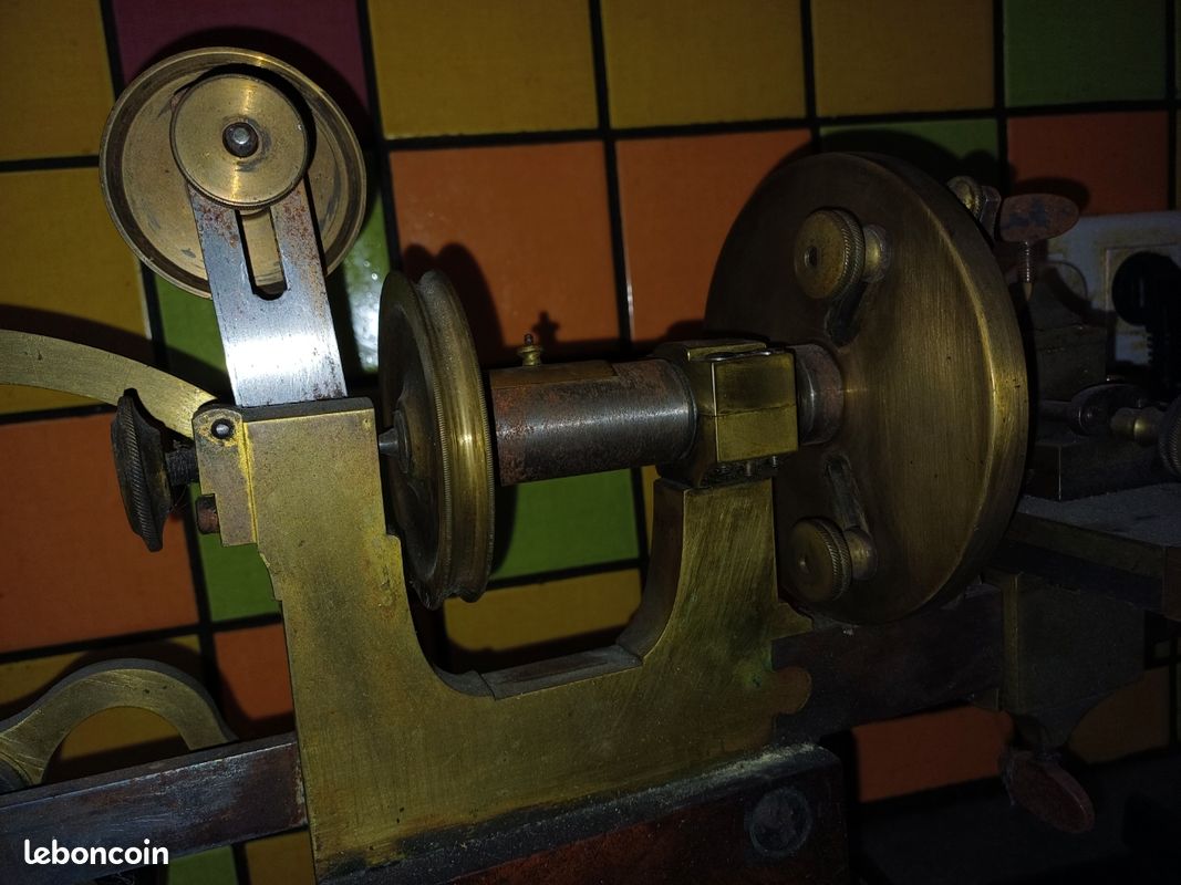 Tour Horloger Ancien - Outil D'Horloger Suisse - Bon État - Pour Collection Ou Réparation