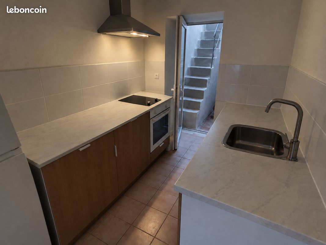 Appartement 1 pièce 20 m² · à Saintes · 20 m² · 420 €/mois