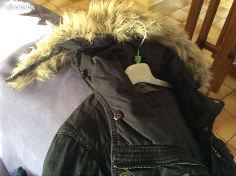 Blouson avec capuche (image 3)