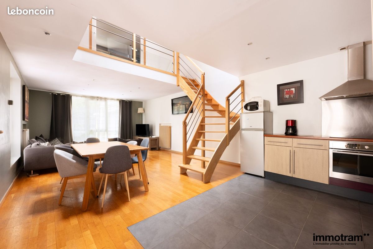 Appartement 1 pièce 87 m² · à Lille · 87 m² · 345 000 €