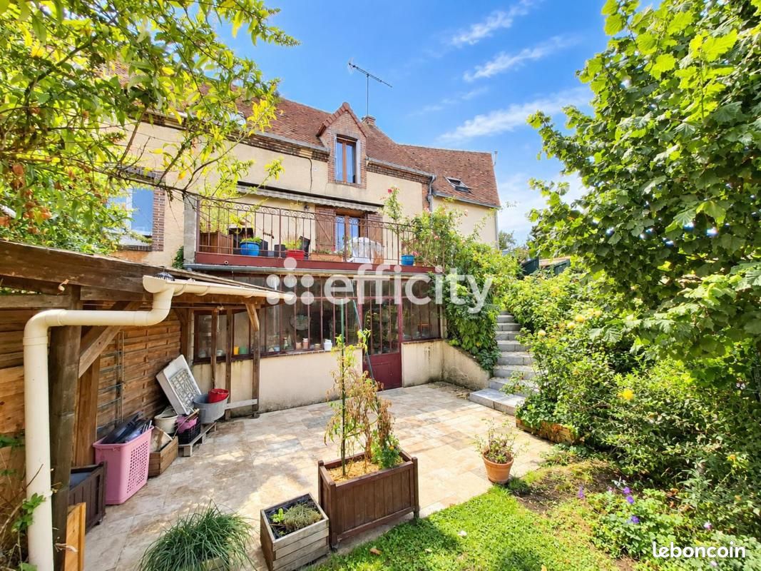 Maison 4 pièces 99 m² · à Saint-Bomer · 99 m² · 134 000 €