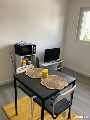 Appartement 1 pièce 20 m² · à Saint-Denis-en-Val · 20 m² · 430 €