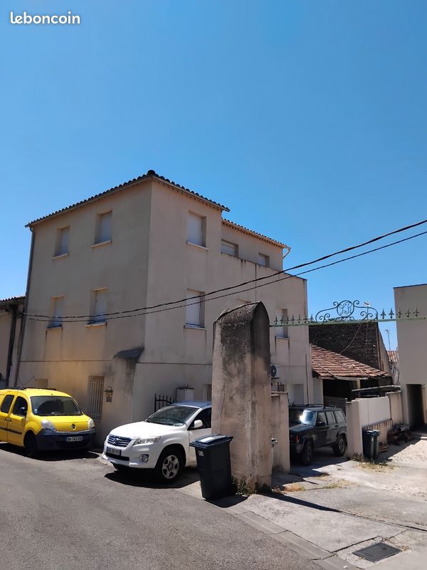 Immeuble 12 pièces 244 m² · à Nîmes · 244 m² · 530 000 €