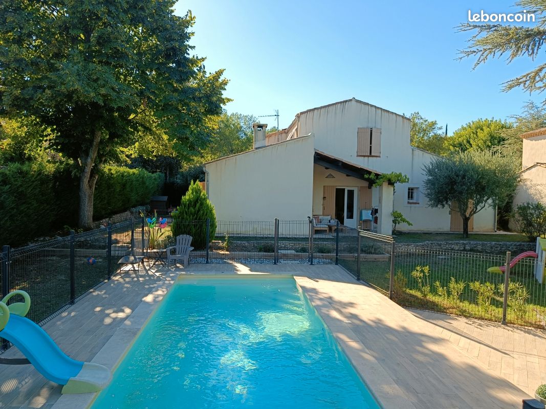 Maison 6 pièces 157 m² · à Mirabeau · 157 m² · 489 000 €